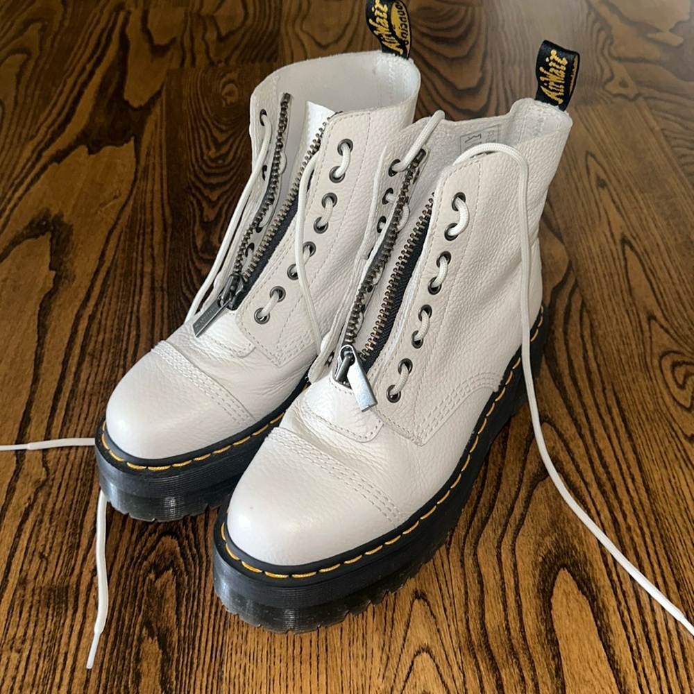 Dr Martens Platform White Sinclair Boot (Worn Onc… - image 1